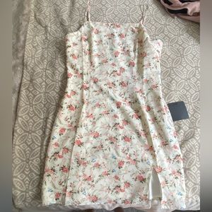Lulus mini floral dress
